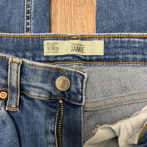 TOPSHOP MOTO | Jamie Ripped Skinny Jeans - Picture 4 of 9